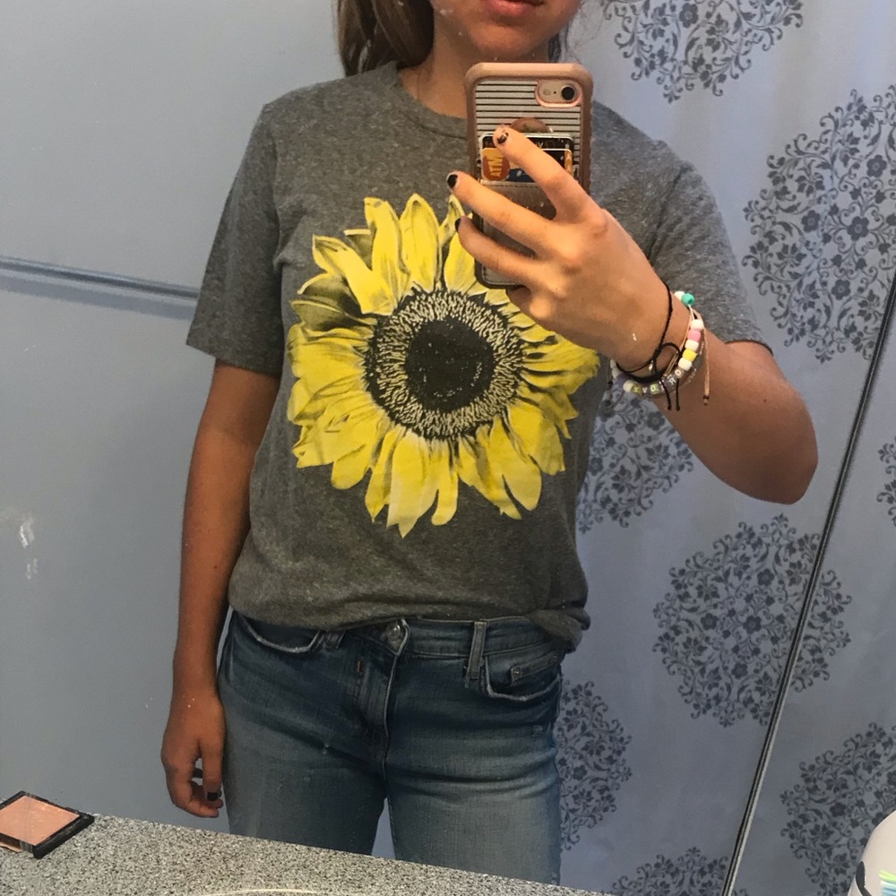 Sunflower Graphic T-shirt